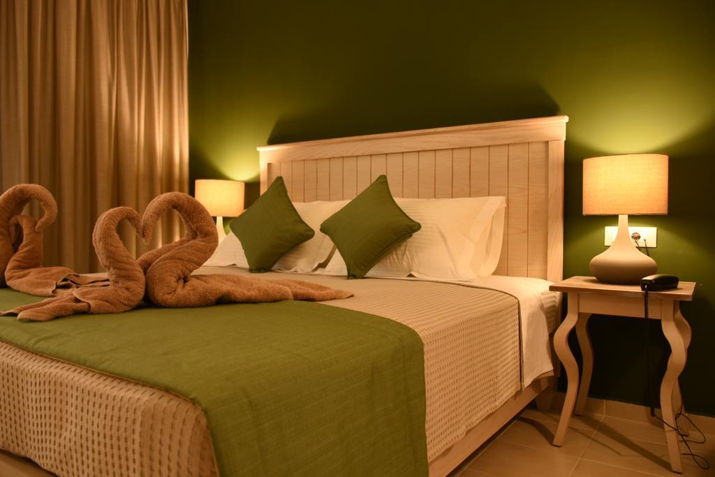 Kassandra Mare Hotel Nea Poteidaia Dış mekan fotoğraf